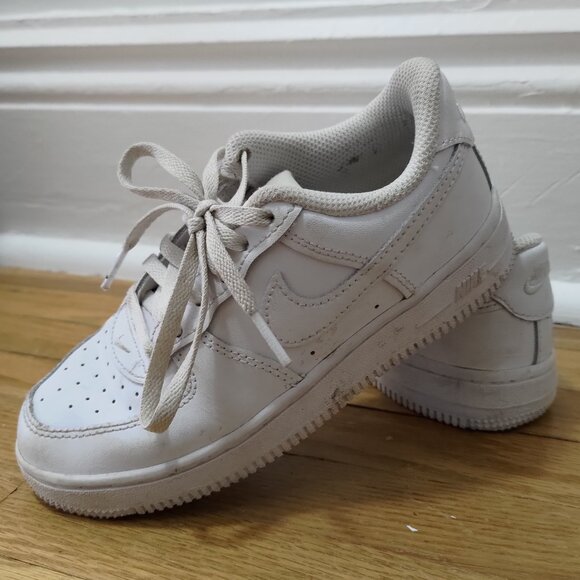 Nike kids 13C sneakers - size 13 children's shoes - Picture 1 of 11